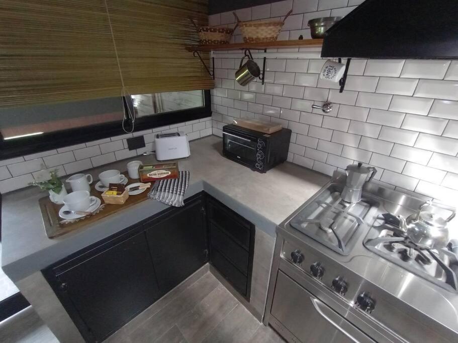 شقة Escala Ezeiza Loft Con Desayuno Luis Guillon المظهر الخارجي الصورة